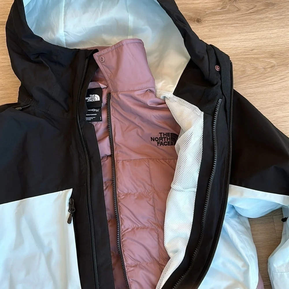 The North Face ThermoBall Eco Snow Triclimate Jacket - Men's size small